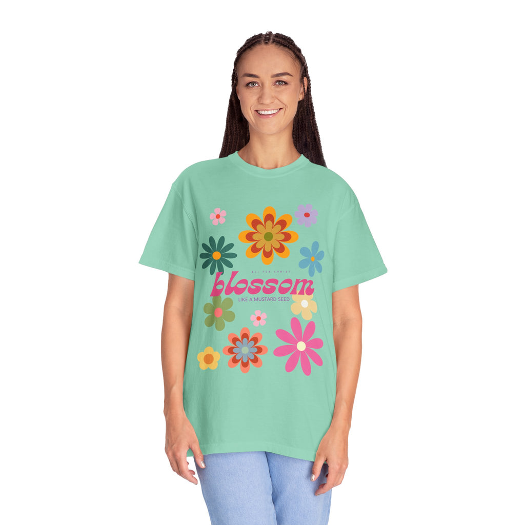 Blossom Floral Tee — Retro Flower Graphic T-Shirt