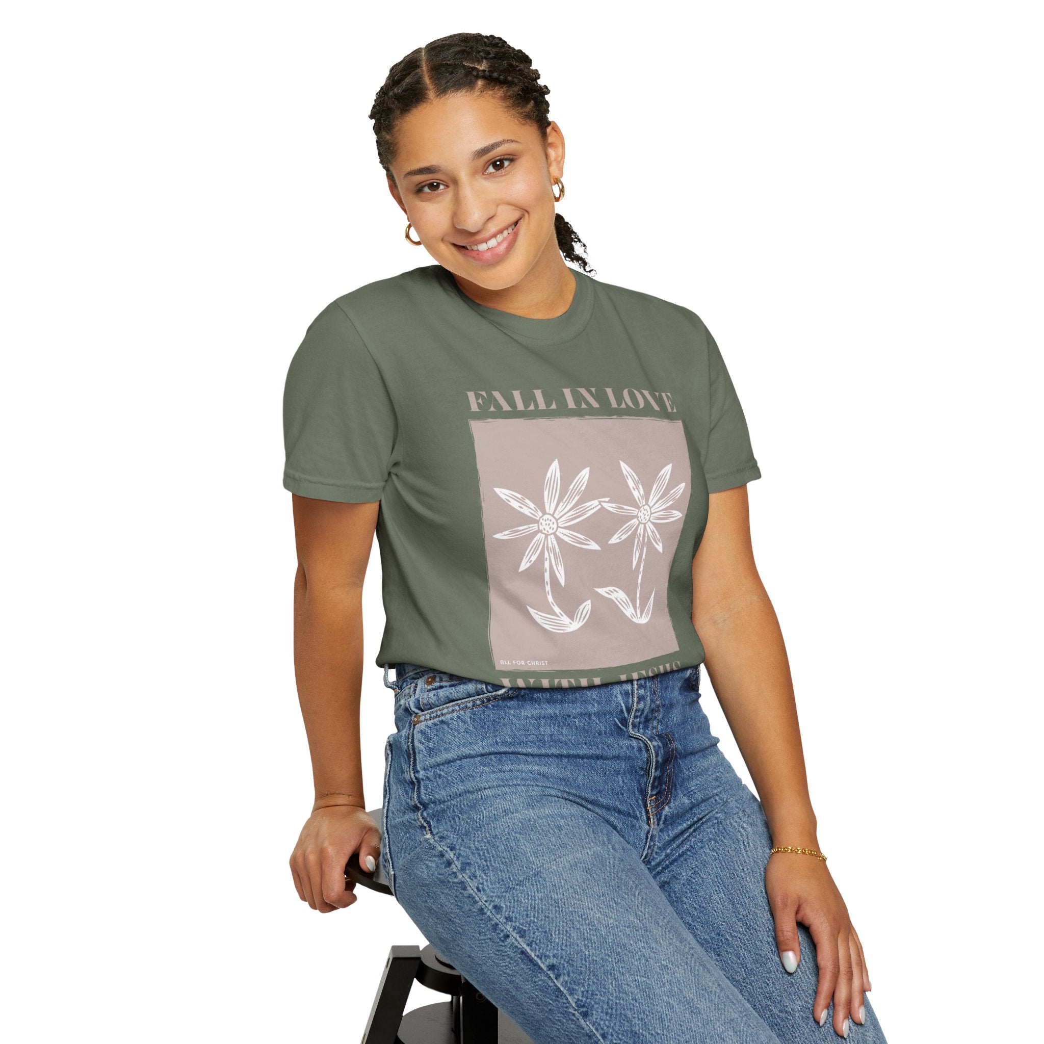 Faith Floral T‑Shirt — "Fall in Love with Jesus" Graphic Tee