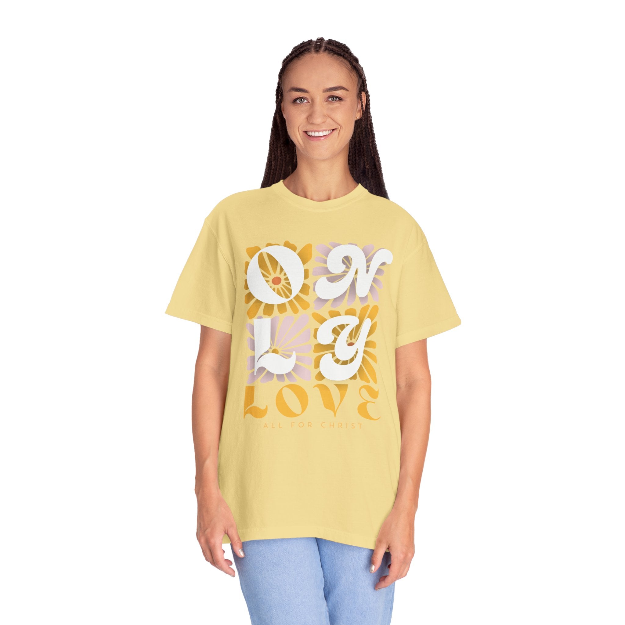 Love Floral Graphic T-Shirt — Retro Daisy Typography Tee