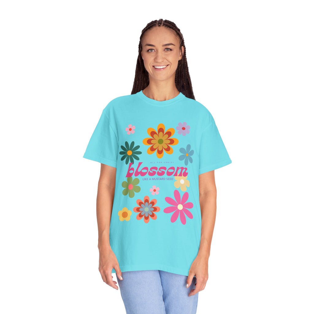 Blossom Floral Tee — Retro Flower Graphic T-Shirt
