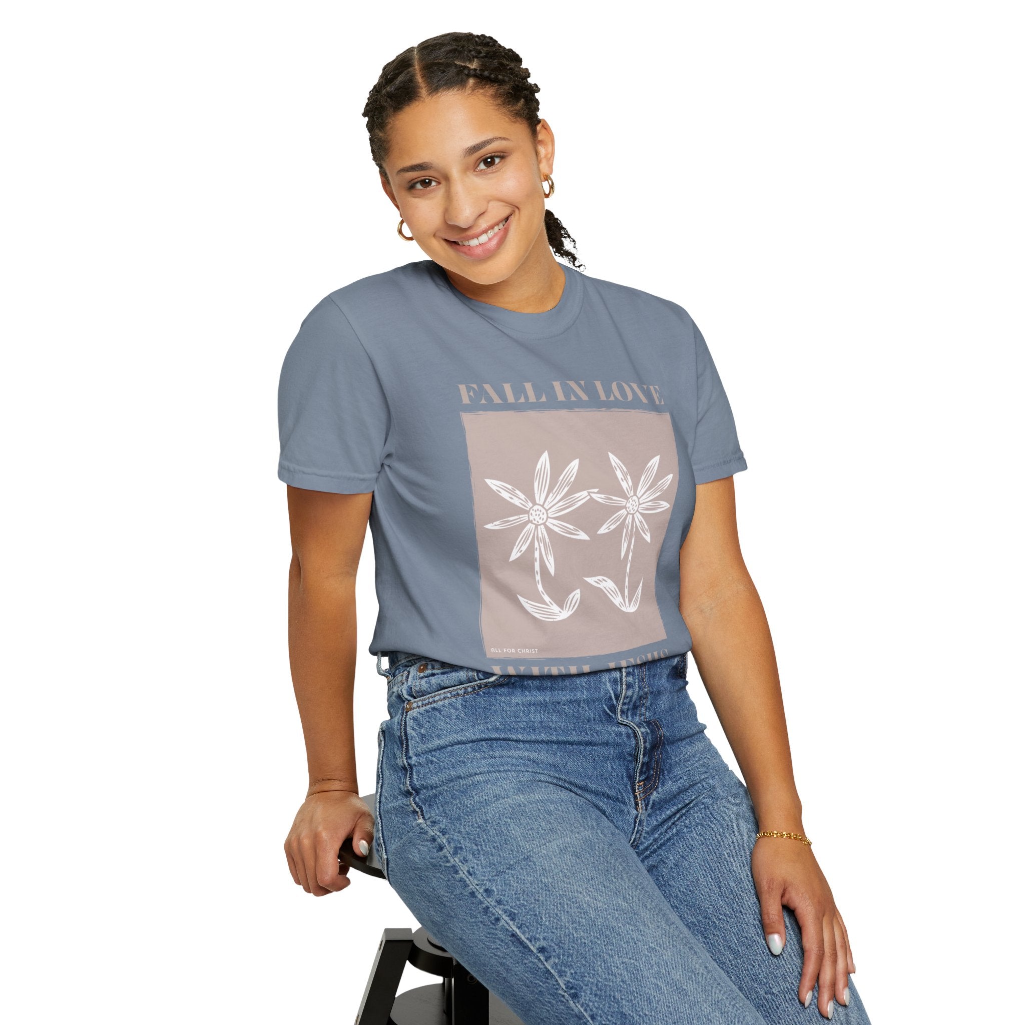 Faith Floral T‑Shirt — "Fall in Love with Jesus" Graphic Tee