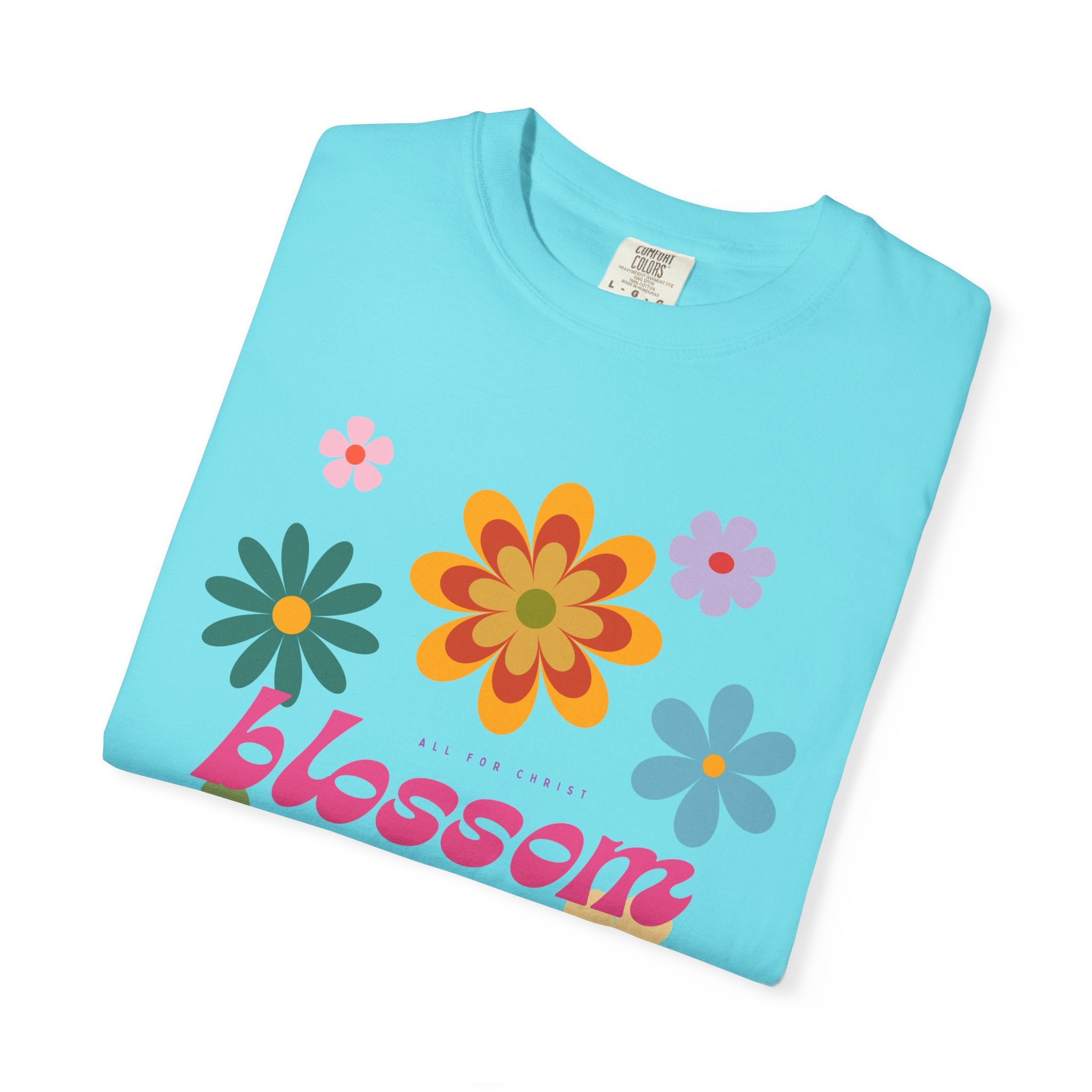 Blossom Floral Tee — Retro Flower Graphic T-Shirt