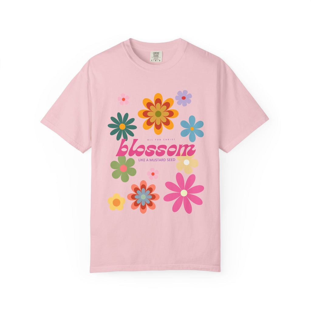 Blossom Floral Tee — Retro Flower Graphic T-Shirt