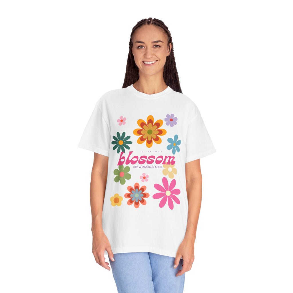 Blossom Floral Tee — Retro Flower Graphic T-Shirt