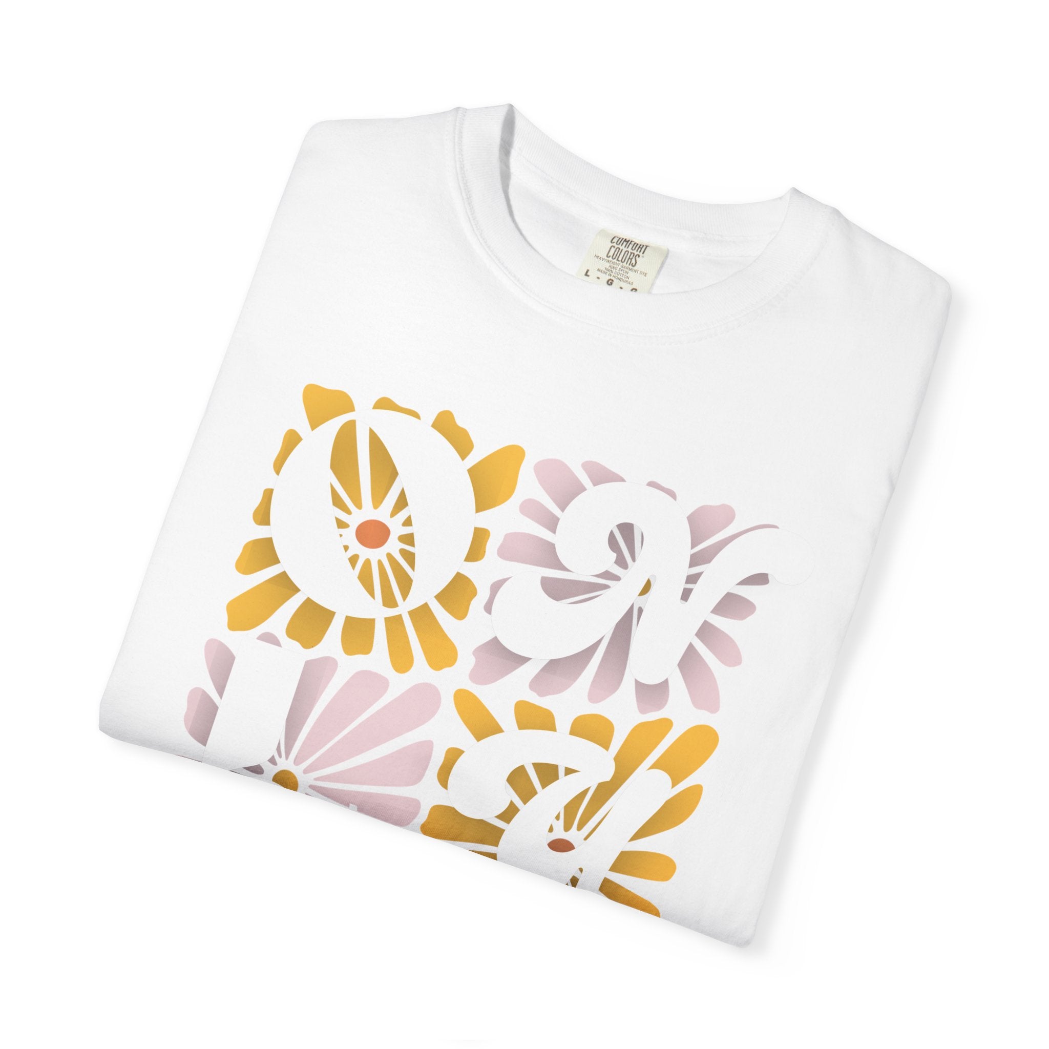 Love Floral Graphic T-Shirt — Retro Daisy Typography Tee